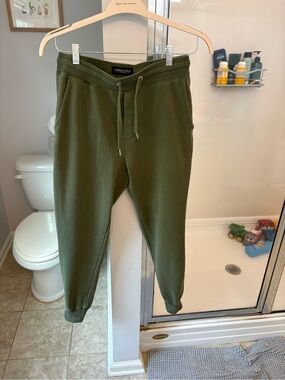 American Eagle Mens Joggers Olive Green Fleece Sweatpants Small Drawstring‎ AE